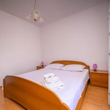 Apartments Marina Veskovic Nerezine Exterior photo