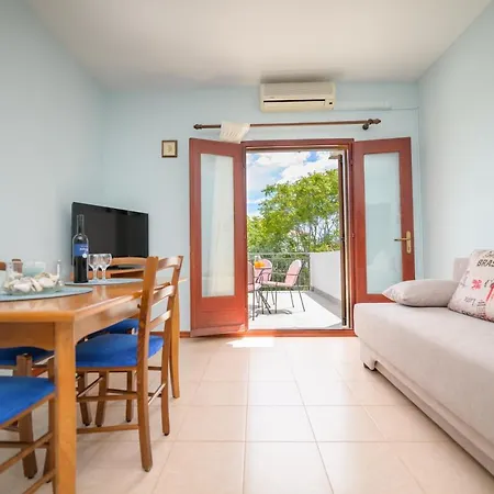 Apartments Marina Veskovic Nerezine Exterior photo