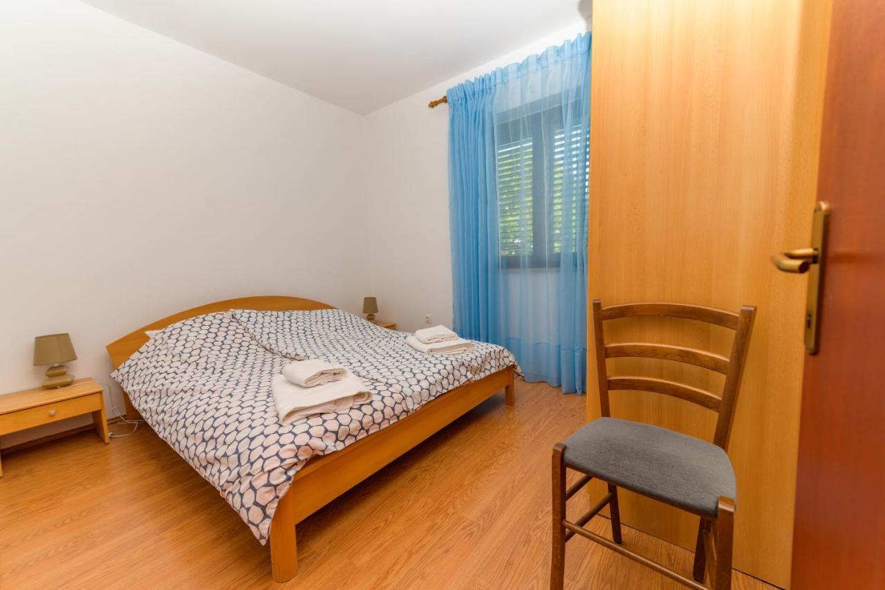 Apartment Marina Veskovic Nerezine