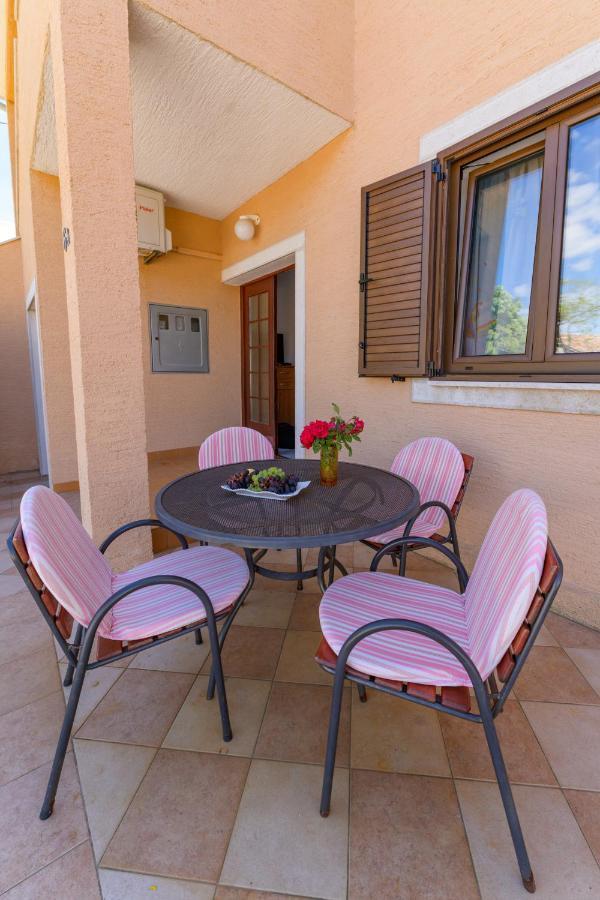 Marina Veskovic Apartment *