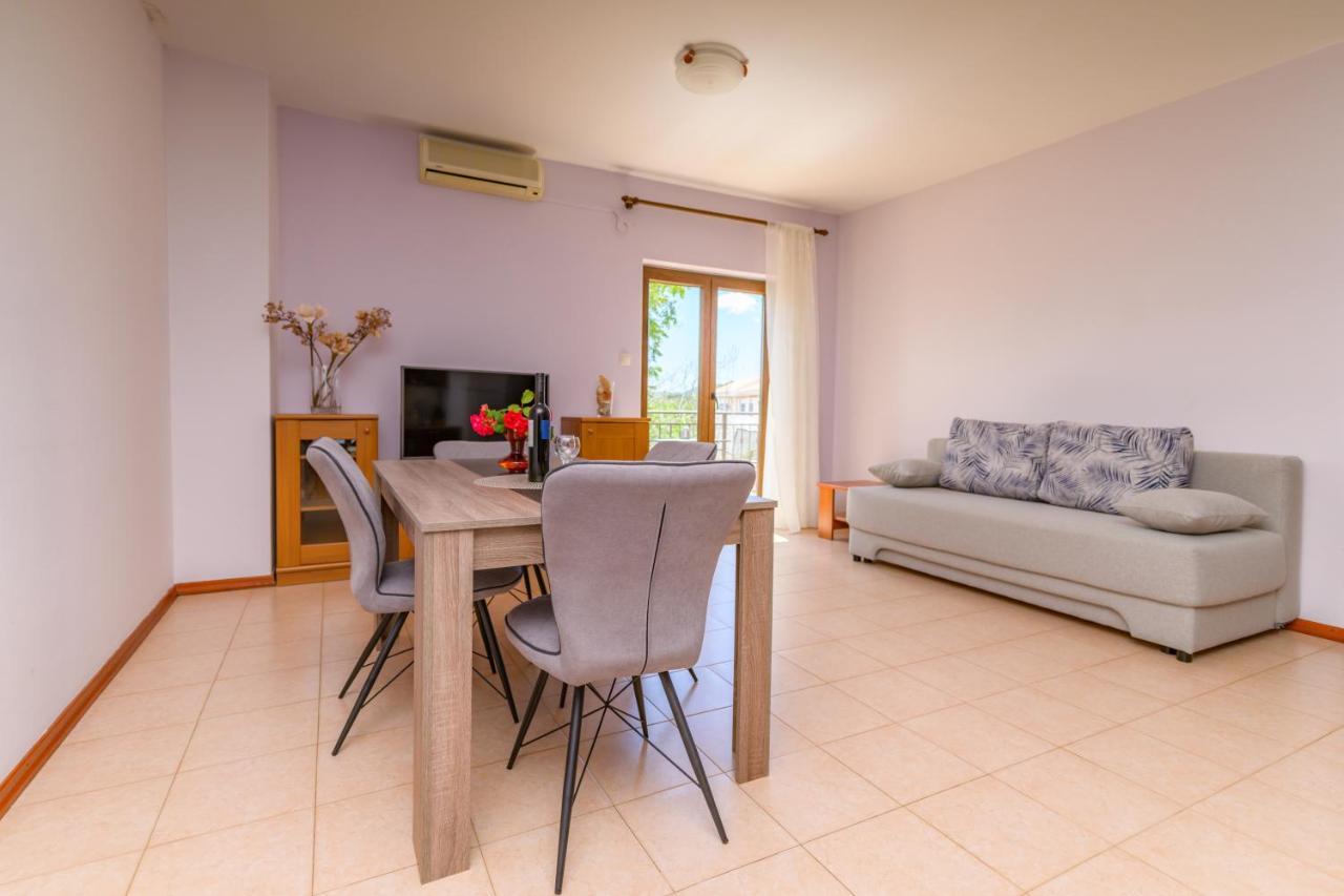 Apartment Marina Veskovic
