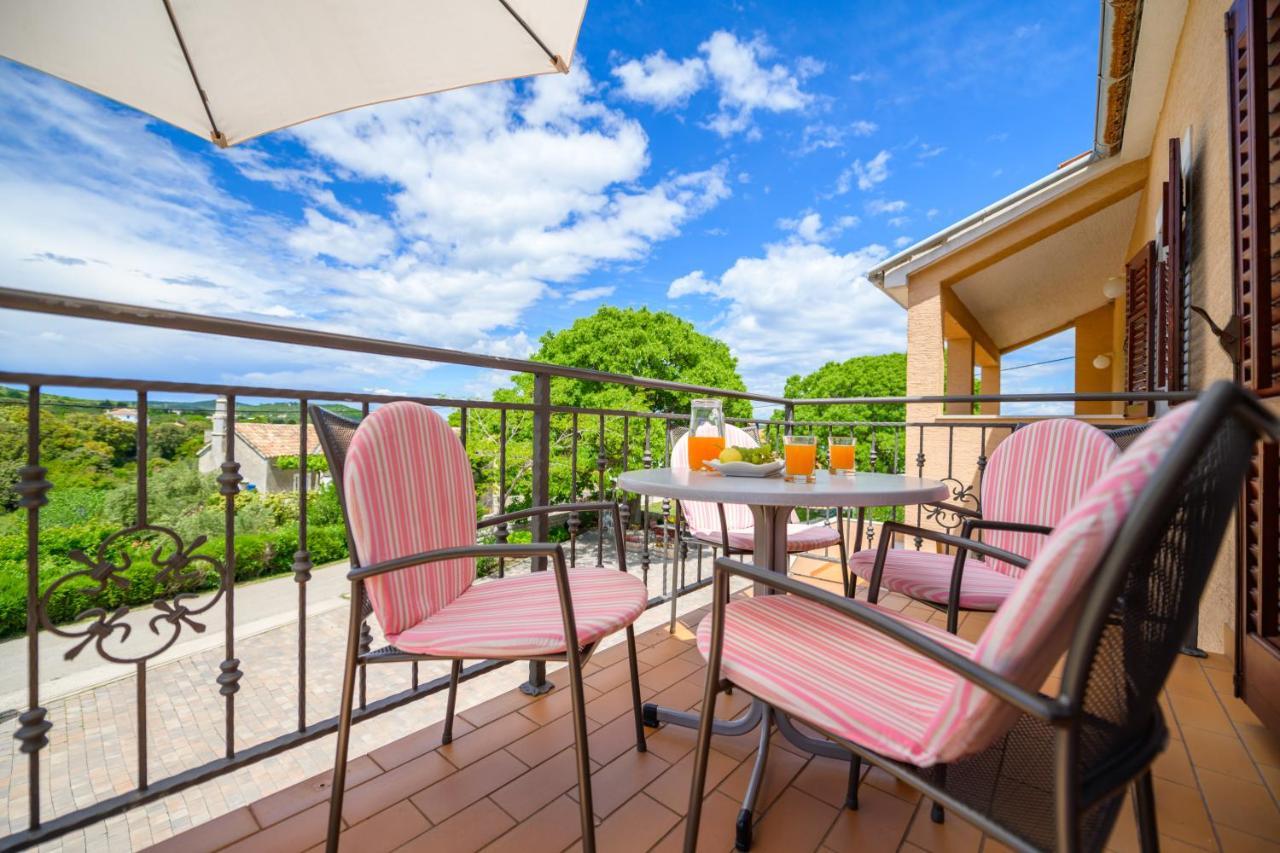 Apartment Marina Veskovic *