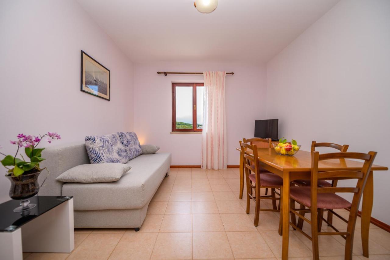 Marina Veskovic Apartment *